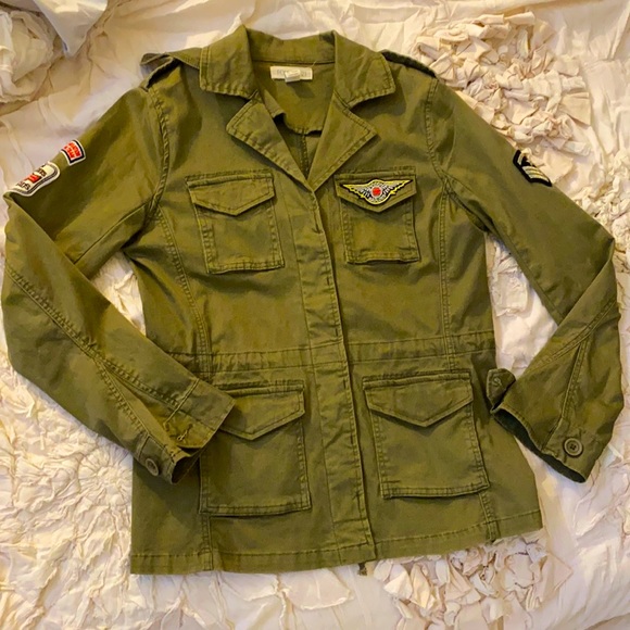 Utility denim jacket w. Patches + Pockets - Picture 6 of 16